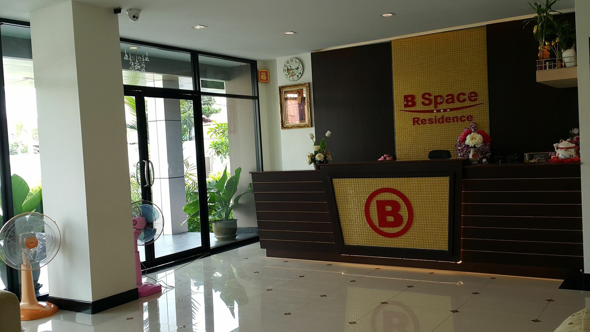 B Space Residence Nong Prue Exteriér fotografie